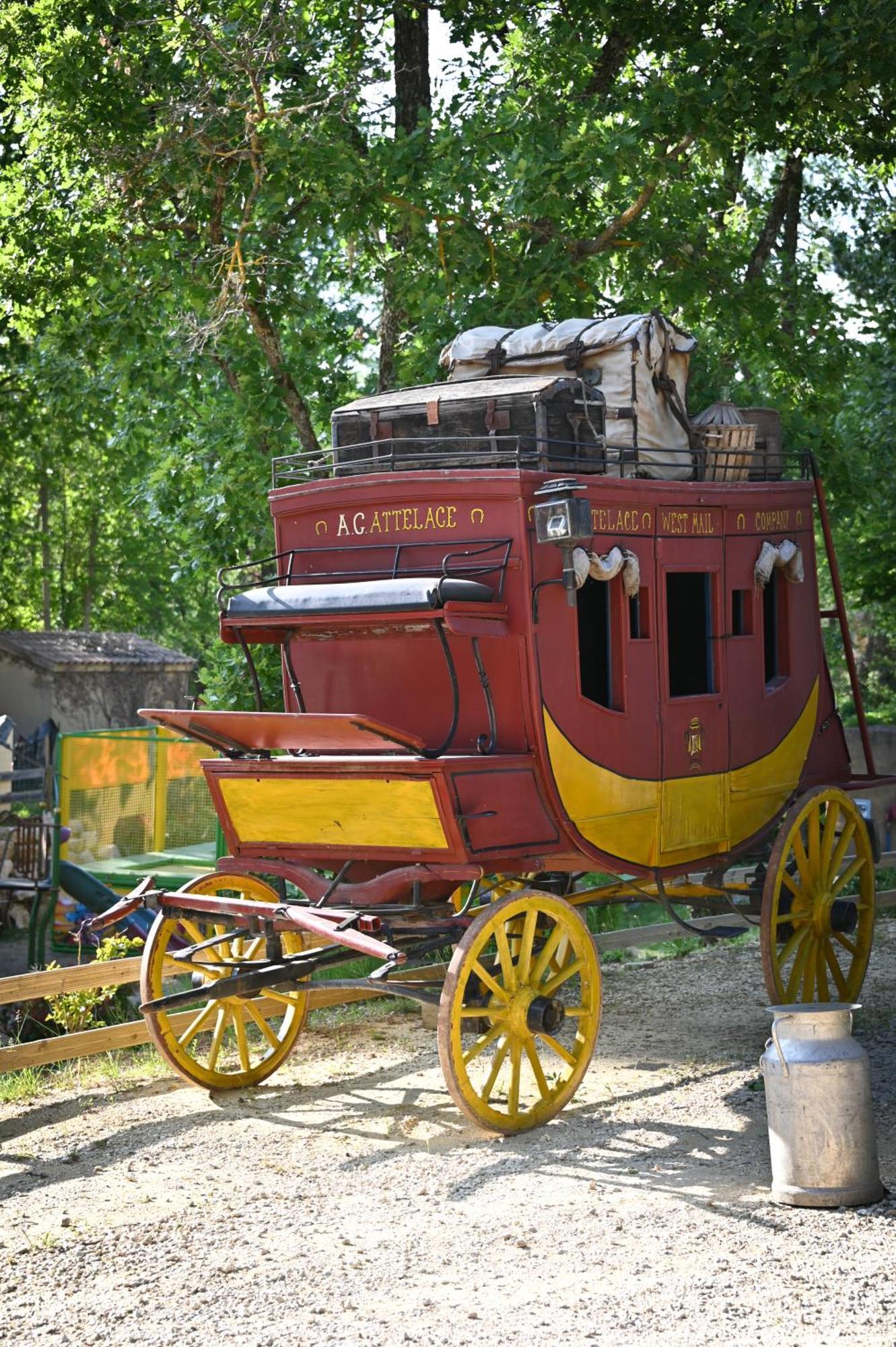 Camping Le Colorado リュストレル エクステリア 写真