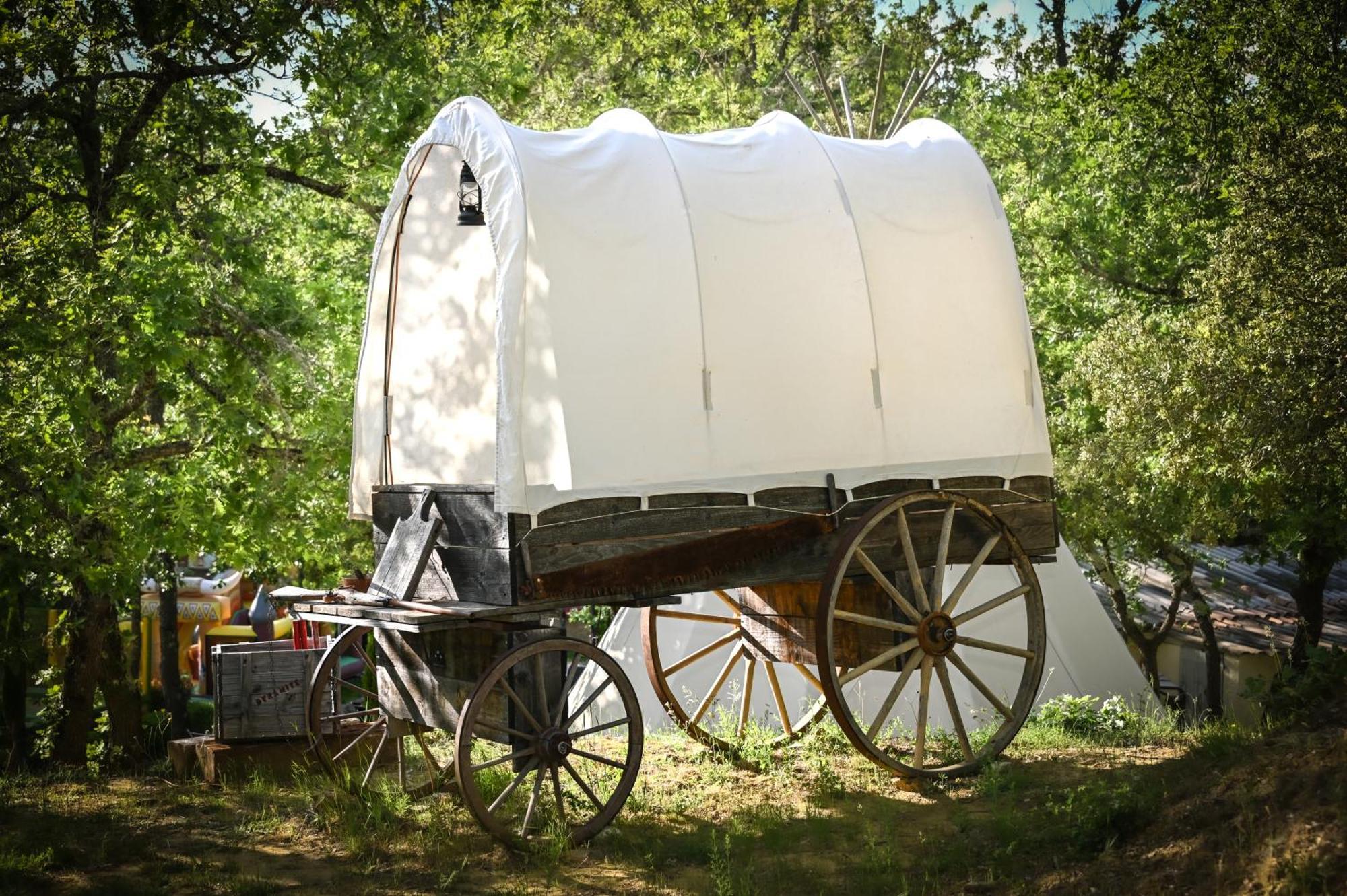 Camping Le Colorado リュストレル エクステリア 写真